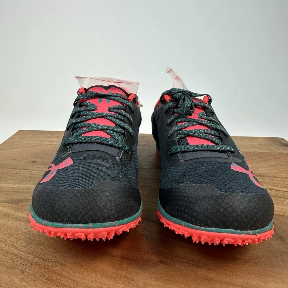 New NIB Mens Under Armour Brigade XC Low Spiked Track‎ Shoes Sneakers Size 8.5 M